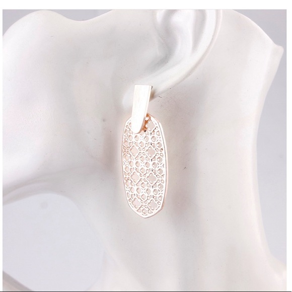 NEW Hollow Clover Filigree earrings 3 color choice - Picture 7 of 7